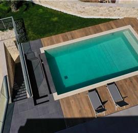 6 bedroom villa with pool and roof terrace, Sveti Staffan, sleeps 12